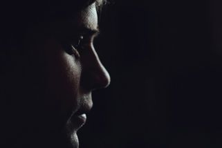 V dětství týraný Billy Milligan se dopouštěl zločinů v nepříčetnosti: V jeho hlavě žilo hned několik osobností, nebezpečné byly dvě – Lifee.cz